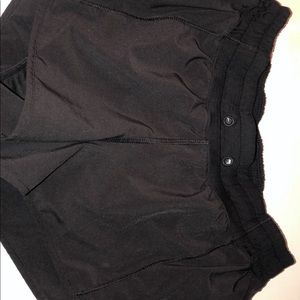 Lululemon Hotty Hot Shorts 2.5”